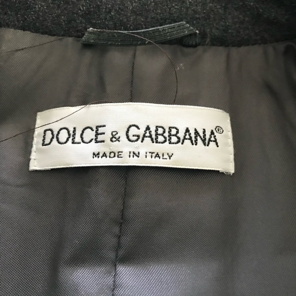 Gorgeous Dolce Gabbana Blazer and Pants Suit. - Picture 6 of 7